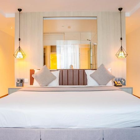 Holiday One Can Tho Hotel Extérieur photo