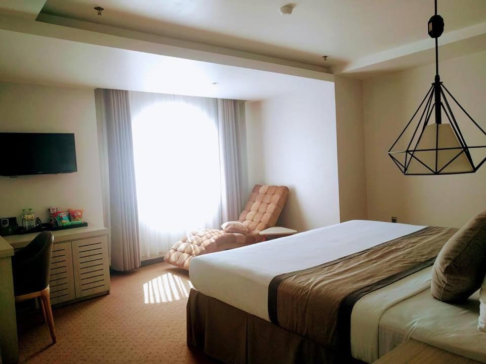 Holiday One Can Tho Hotel Extérieur photo